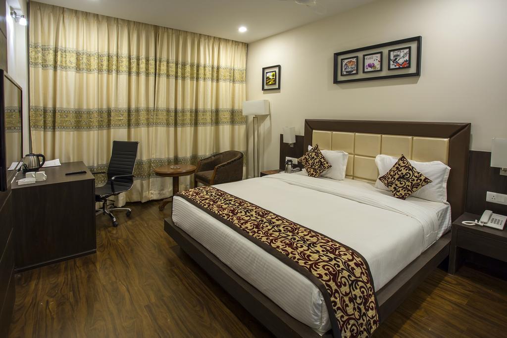 Ravi Residency Hotel Morbi Phòng bức ảnh