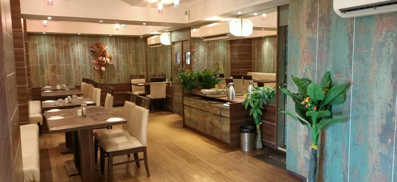 Ravi Residency Hotel Morbi Ngoại thất bức ảnh